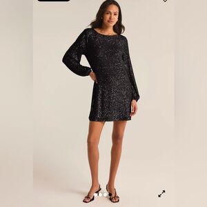 ZSupply Black Sequin Dress/Medium
Worn 1x Bought $99 selling for $65